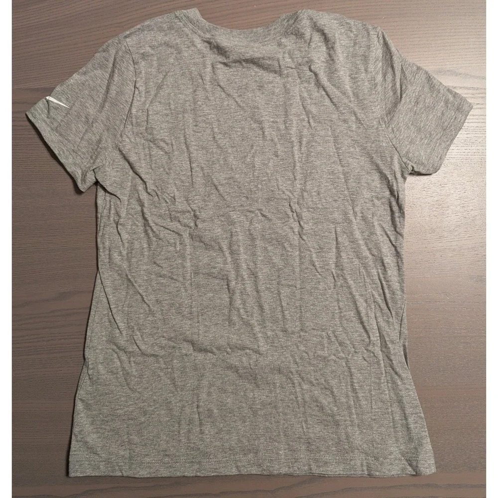 Nike New England Patriots AFC Champions Super Bowl LIII Gray T-Shirt Womens XL